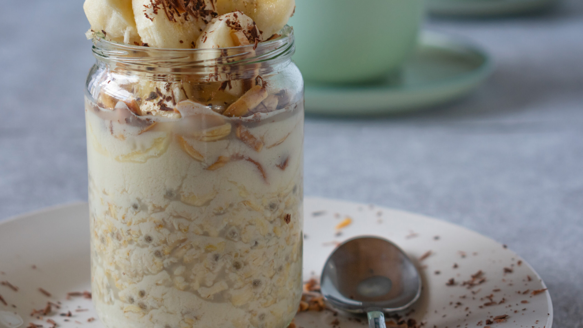 Plant-based health and fitness - overnight oats for breakfast