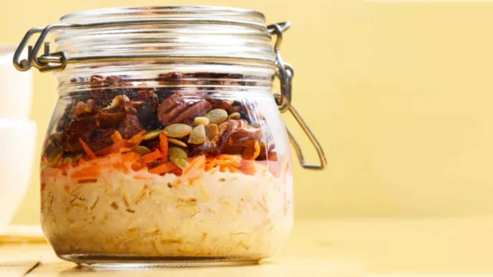 Carrot Cake Overnight Oats