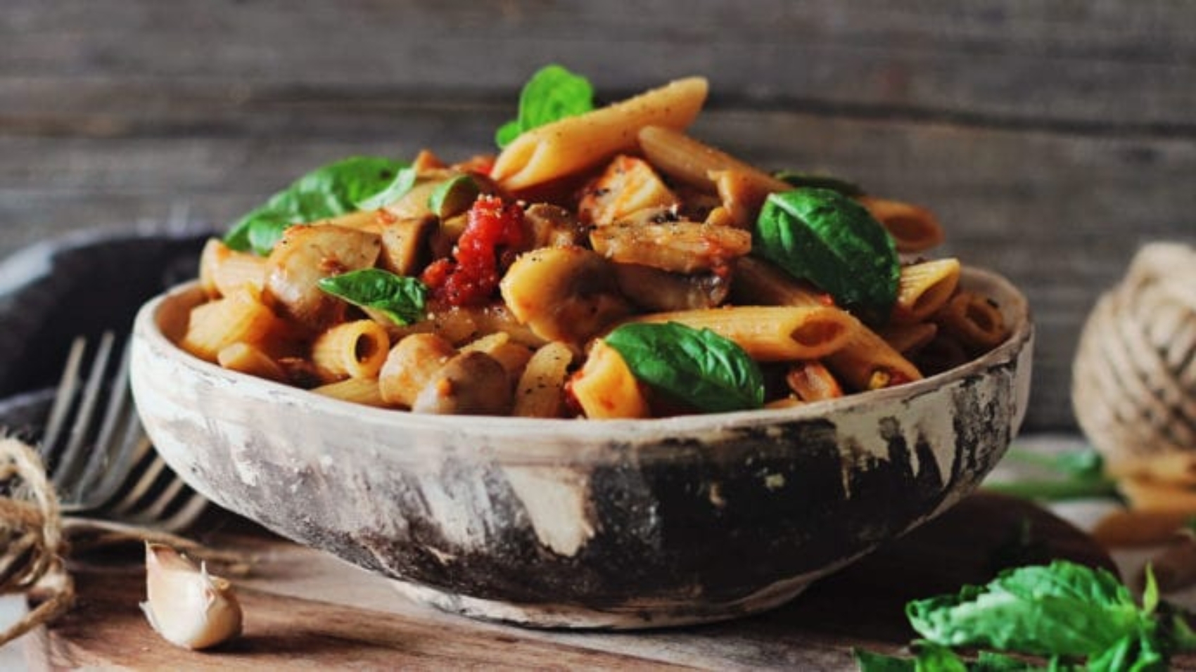 Penne with Tomato-Mushroom Sauce
